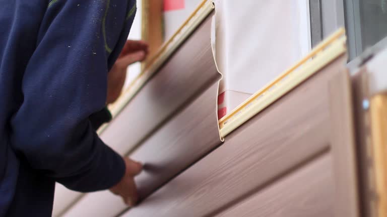 Affordable siding repair and maintenance services in Howards Grove, WI